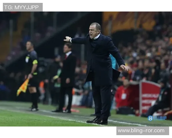 恰尔汗奥卢自豪代表土耳其百场伊尔迪兹有望争夺金球奖